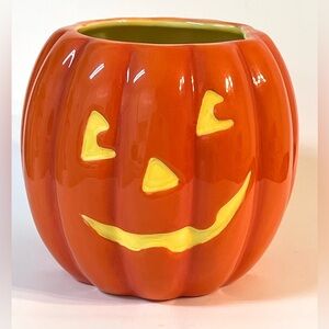 Hallmark Ceramic Orange Pumpkin Halloween Jack-o-Lantern Candy Jar 5 in Height